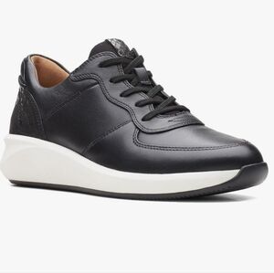 CLARKS Un Rio Black Sprint Black Leather Lace up Sneaker size 8